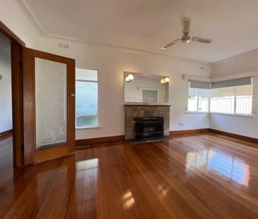 56 Rene Street, Preston VIC 3072 - Photo 2