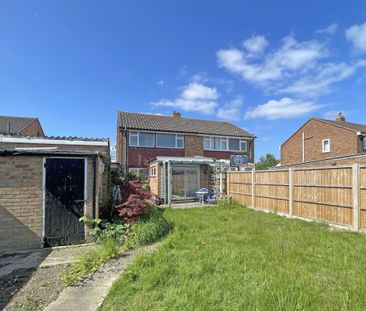 Poplar Crescent, West Ewell, KT19 - Photo 6