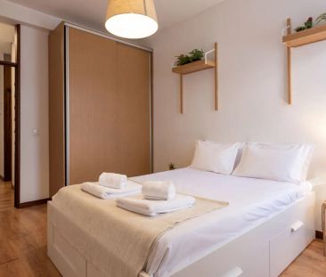 4-bedroom apartment for rent in Porto - Photo 5
