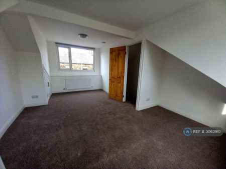 3 bedroom terraced house to rent - Photo 2