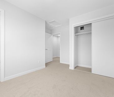 For Lease - 301 Glenroy Gilbert Drive Unit# 10, Barrhaven, Ontario - Photo 4