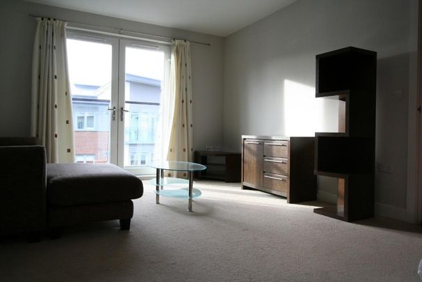 2 bedroom flat to rent - Photo 1