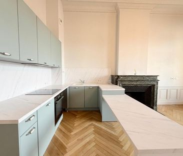 Location Appartement 2 pièces 66m² ROANNE 42300 - Photo 3