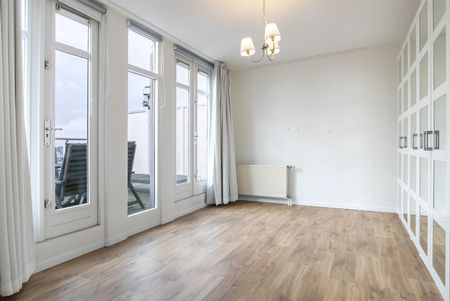 Appartement te huur: Burgemeester De Monchyplein 132 2585 DG Den Haag - Photo 2