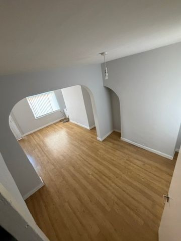 2 Bed Terraced House, Gordon Street, L15 - Photo 2