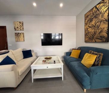 Alquiler de piso en Plaza Villa de Castelldefels, 1 - Photo 2