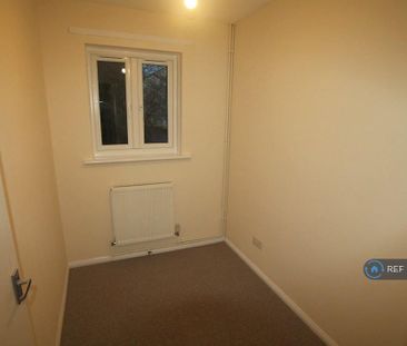 2 bedroom maisonette to rent - Photo 6
