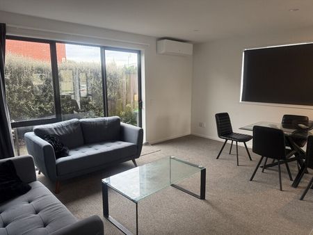 Riccarton – Modern 4 bedroom/2 bathroom Townhouse. Suit Mature Students/Working group! - Photo 2