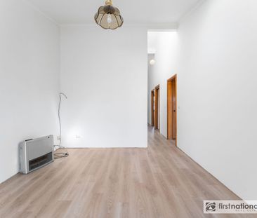 SUN-FILLED CBD UNIT - Photo 2