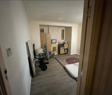 5 bedroom detached house to rent - Photo 3