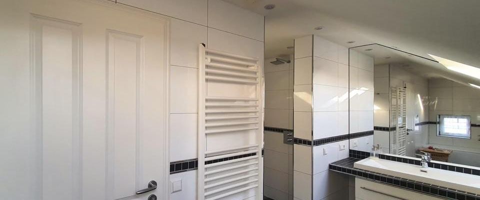 All-Inclusive 2,5-Zimmer-Dachgeschosswohnung mit Sonnenterrasse - Foto 1