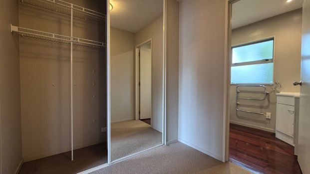 Mt Eden, 3 Bedrooms - Photo 1