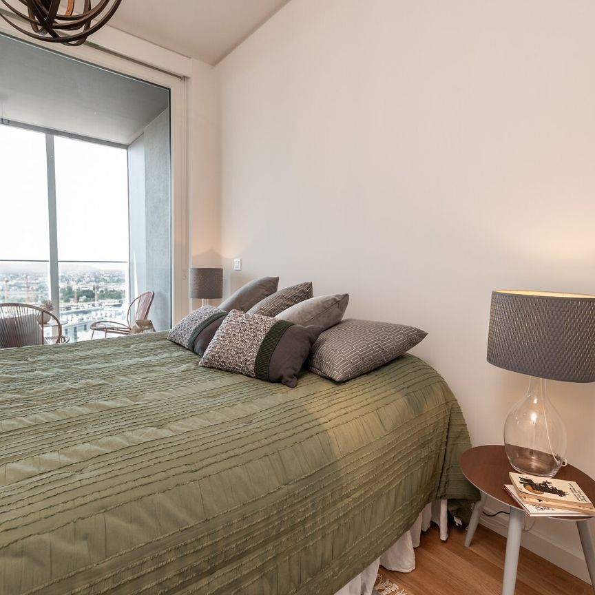 Exklusive 2-Zi.-Wohnung mit Loggia & Sauna bei der U1 - Photo 1