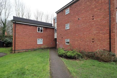 2 bedroom maisonette to rent - Photo 5