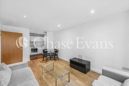 2 bedroom flat to rent - Photo 3