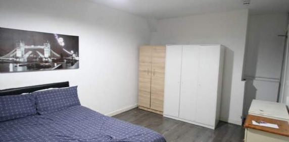 1 bedroom property to rent in Thornton Heath - Photo 2