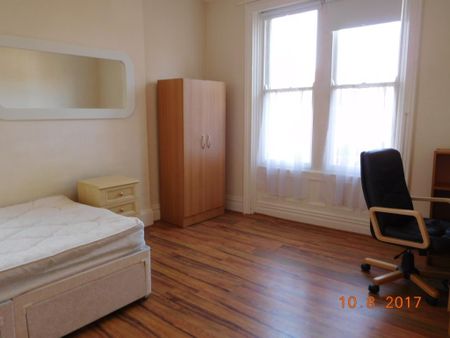 4 bedroom maisonette to rent - Photo 3