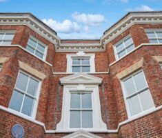 1 BEDROOM Apartment - Ground Floor - Photo 6