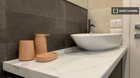 milan, Lombardy 20158 - Photo 4