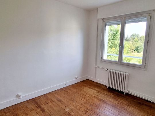 Maison - 4 pièces - 73 m² - Saint-Benoît-du-Sault - Photo 1