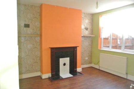 3 bedroom terraced house to rent - Photo 3