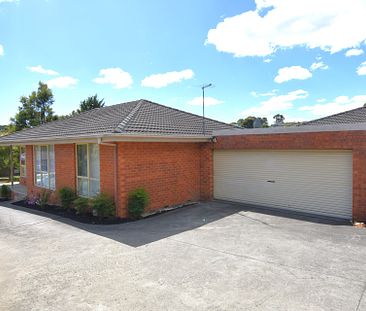 1/8 Akoonah Close, Donvale - Photo 3