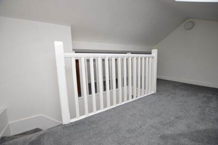 2 Bedroom Duplex - Photo 2