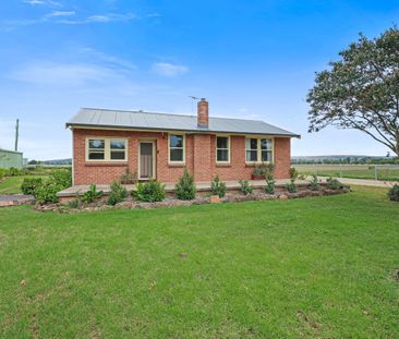 Three Bedroom Home - Photo 5