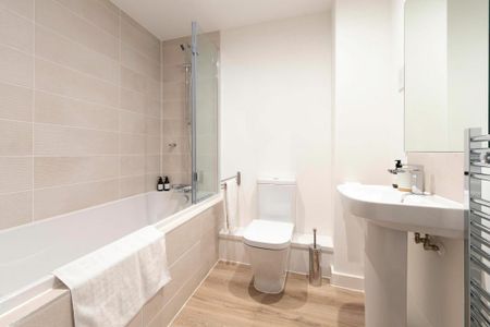2 bedroom apartment to rent - Photo 4