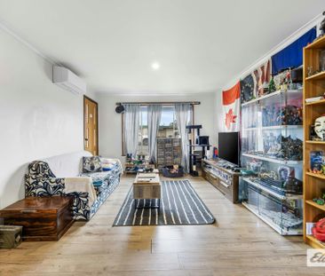 Well presented 2 Bedroom unit. - Photo 1