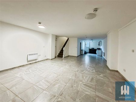 Cross Church Street, Town Centre, Huddersfield, HD1 - Photo 2