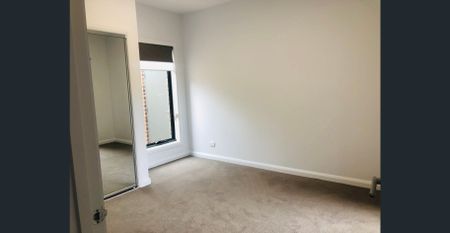 2 bedroom unit in Central Werribee - Photo 5