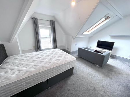 Studio to rent - Photo 2