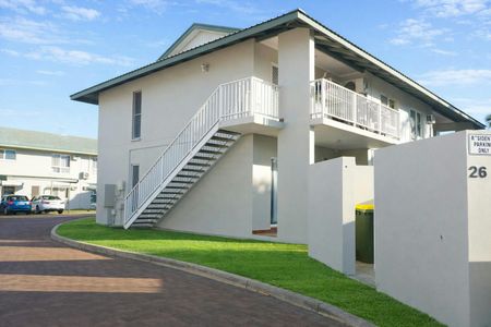 LOVELY GROUND LEVEL UNIT IN ROSEBERY - Photo 5
