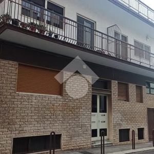 5 locali in affitto - Photo 2