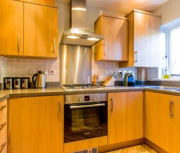 2 bedroom end of terrace house to rent - Photo 6