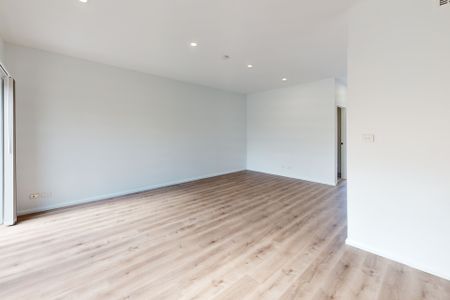 2 Oriole Place, Shortland NSW 2307 - Photo 2