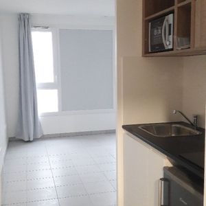 Location Appartement 1 pièce 20m² LYON 7ème - Photo 2