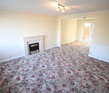 4 bedroom terraced house to rent - Photo 4