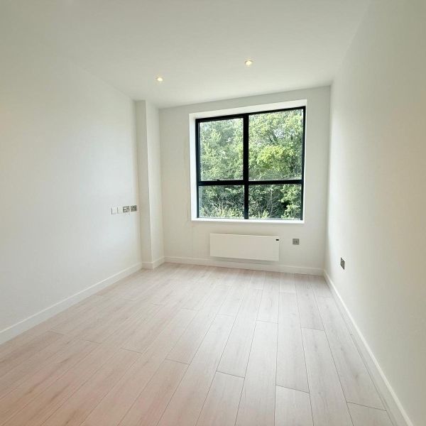 Compass House, Camberley - 1 bedroomProperty for lettings - Seymours - Photo 1