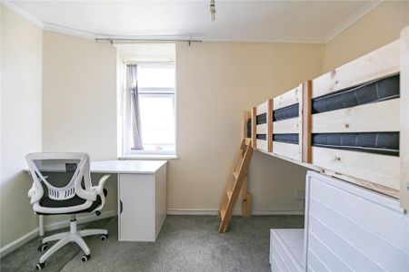 4 bedroom house to rent - Photo 2