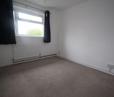 1 bedroom property to rent - Photo 2