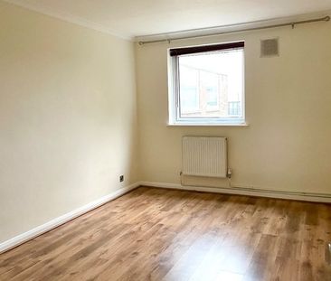 2 Bed Flat, Tunbridge Court, SE26 - Photo 1