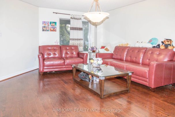 Detached Home For Lease | N9255063 - Photo 1