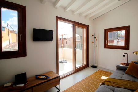 Alquiler ENERO Y FEBRERO, ático con terraza y amueblado, un dormitorio en zona Casco Antiguo de Palma. - Photo 4