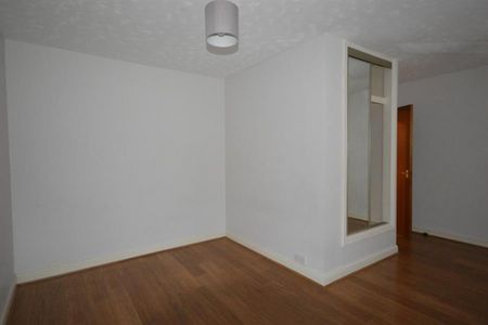 4 Bedroom Detached Available Arranging tenancy - Photo 5