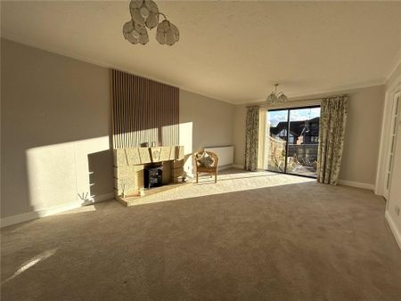 4 bedroom detached house to rent - Photo 3