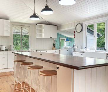 Spacious 5-Bedroom Fully Furnished Student Accommodation – Prime Fa... - Photo 6