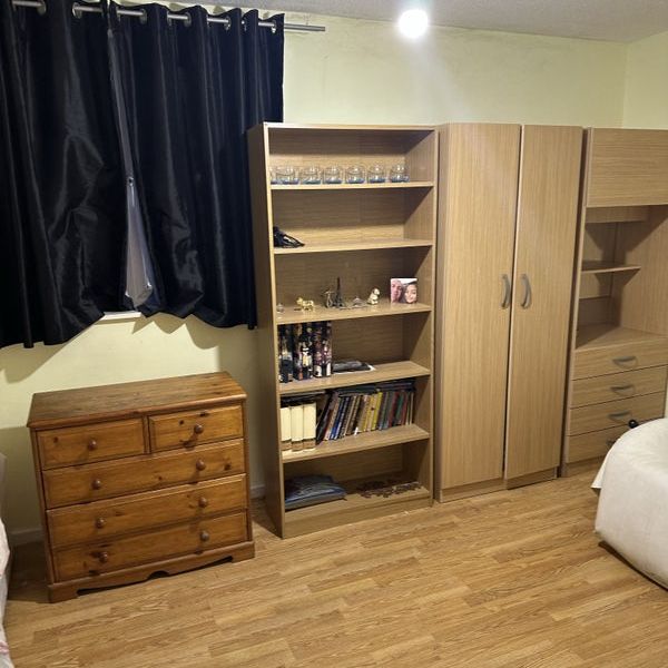 Lovely and bright large double room available - Photo 1