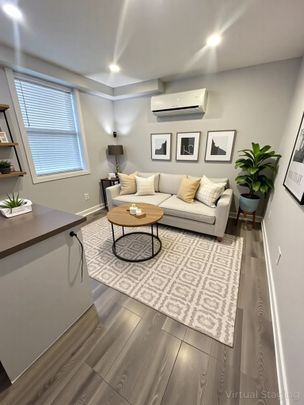 For Lease - 1492 Dundas Street Unit# 4, Toronto, Ontario - Photo 1